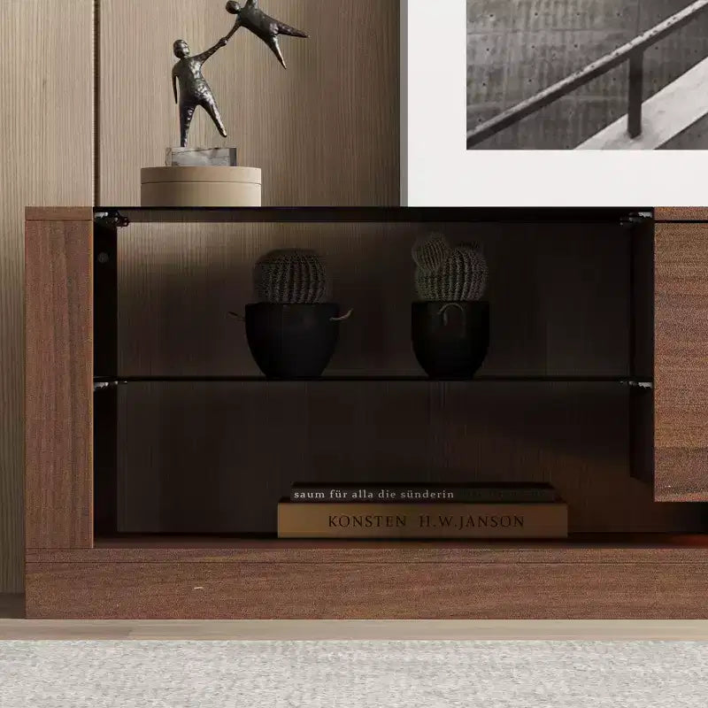 Meuble TV contemporain multifonctionnel avec console multimédia, éclairage LED réglable, tiroirs de rangement et étagères d'exposition.