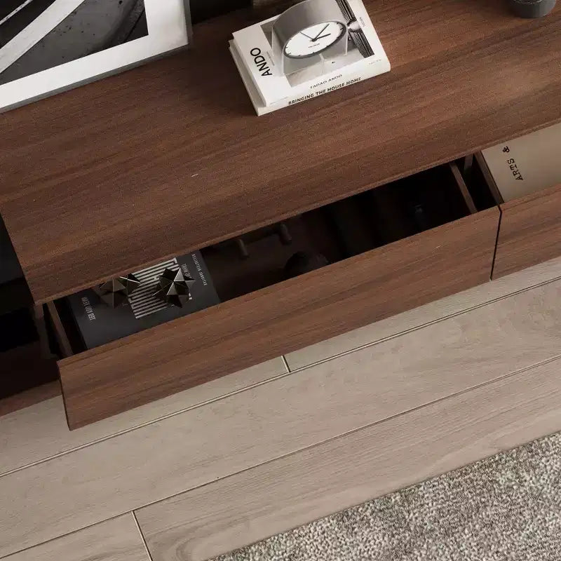 Meuble TV contemporain multifonctionnel avec console multimédia, éclairage LED réglable, tiroirs de rangement et étagères d'exposition.