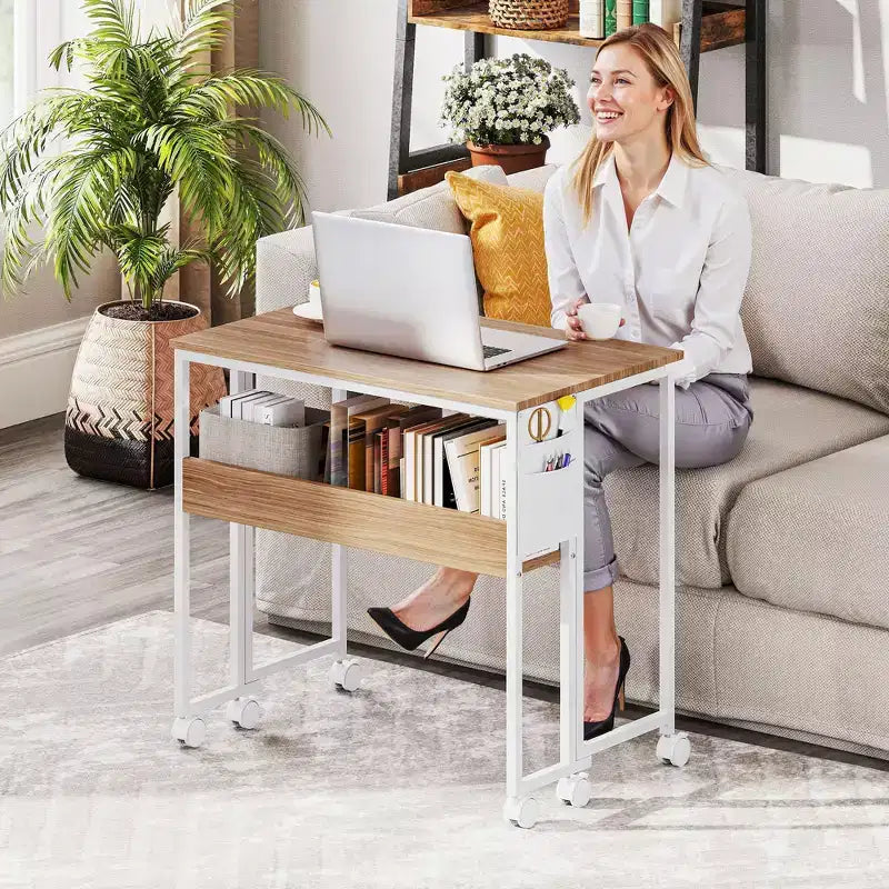 HOMCOM Petit bureau pliable, bureau d'ordinateur pliable de 80 cm avec sac de rangement, étagère et roulettes pour petits espaces, bureau à domicile, assemblage facile