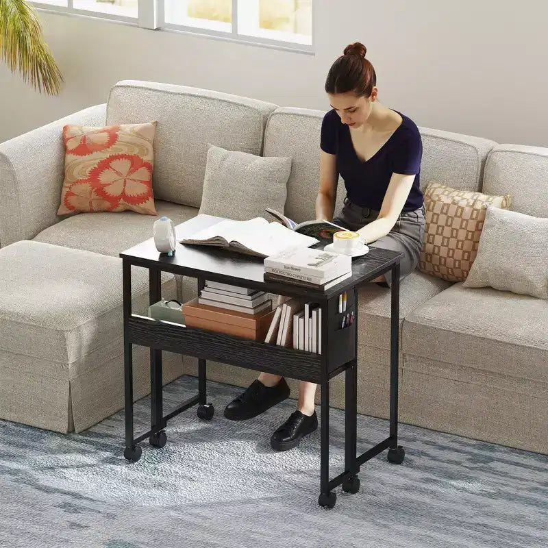 HOMCOM Petit bureau pliable, bureau d'ordinateur pliable de 80 cm avec sac de rangement, étagère et roulettes pour petits espaces, bureau à domicile, assemblage facile