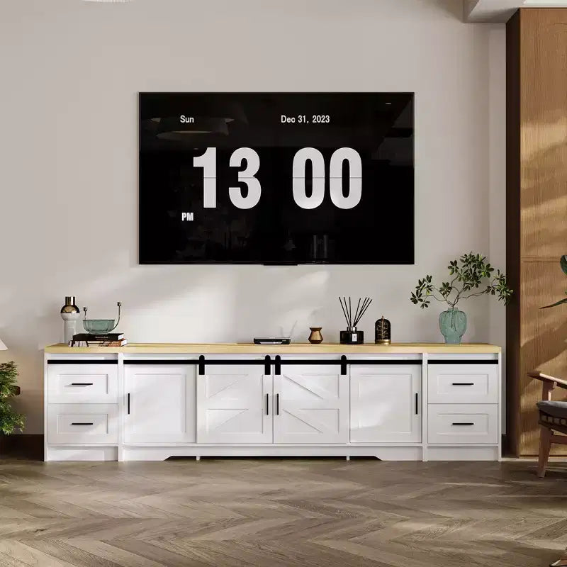 Meuble TV de style ferme moderne Famapy avec portes coulissantes à motifs croisés et grand espace de rangement - Idéal pour l'organisation et la décoration du salon