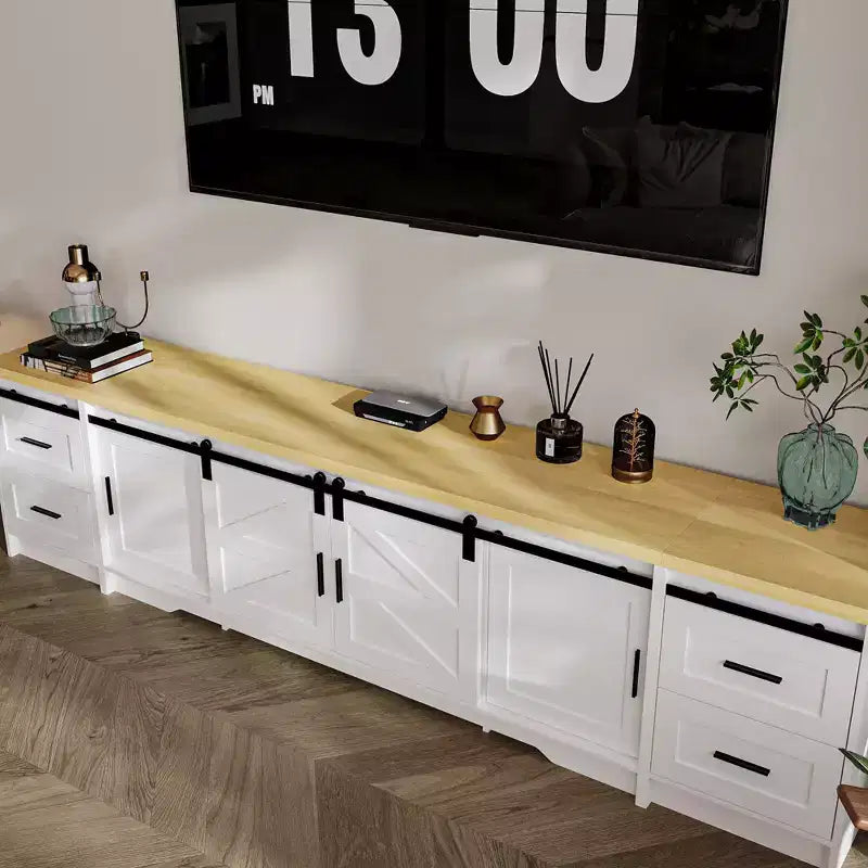 Meuble TV de style ferme moderne Famapy avec portes coulissantes à motifs croisés et grand espace de rangement - Idéal pour l'organisation et la décoration du salon