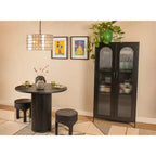 Vitrine haute en métal noir Storied Home Solstice