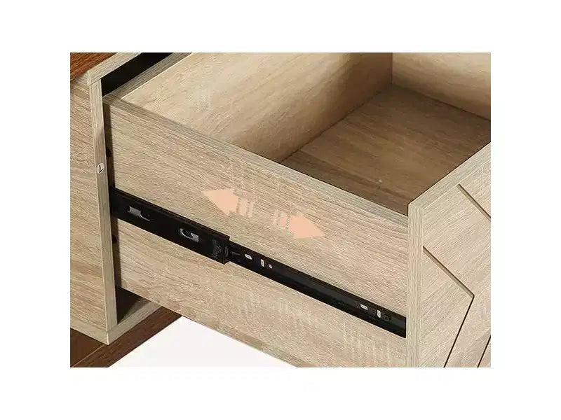 Table basse MAYEERTY motifs en V, placages de noyer et de chêne, accents en laiton, mobilier de salon moderne