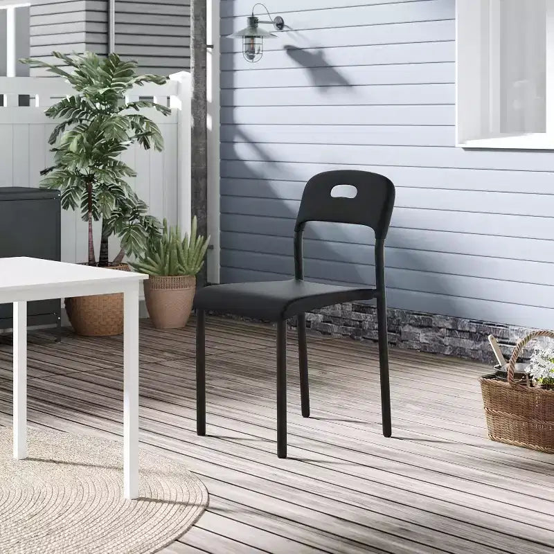 Lot de 1 chaise de salle à manger, chaises de cuisine modernes empilables, chaise de salle à manger en plastique avec pieds en métal, imperméable et résistante aux taches, noire