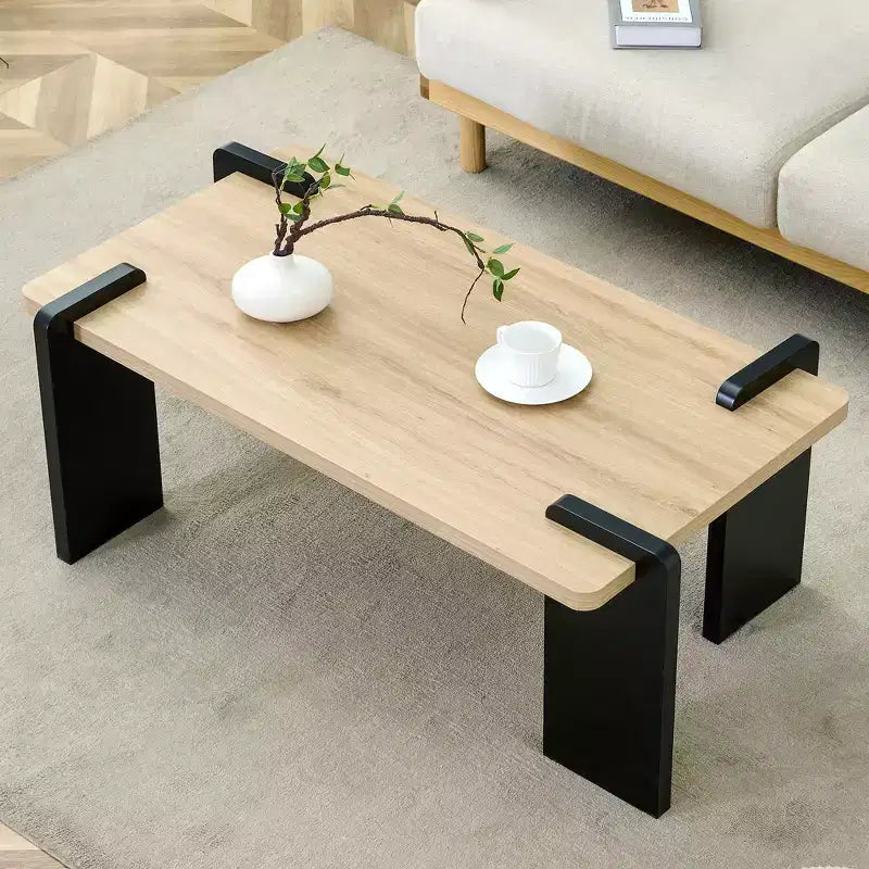 Table basse en MDF couleur bois naturel, adaptée aux salons et espaces de loisirs modernes et minimalistes