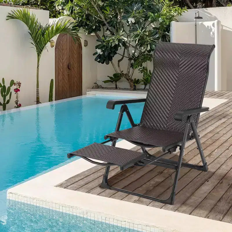 Chaise longue pliante d'extérieur en rotin, chaise longue de patio avec dossier haut réglable et repose-pieds extérieur réversible, chaises longues portables