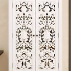 Bibliothèque blanche Famapy à l'esthétique classique : portes sculptées en relief et rangements polyvalents