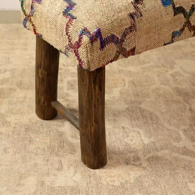 Banc rembourré GDFStudio Martina Modern 45 en bois massif et tissu de jute