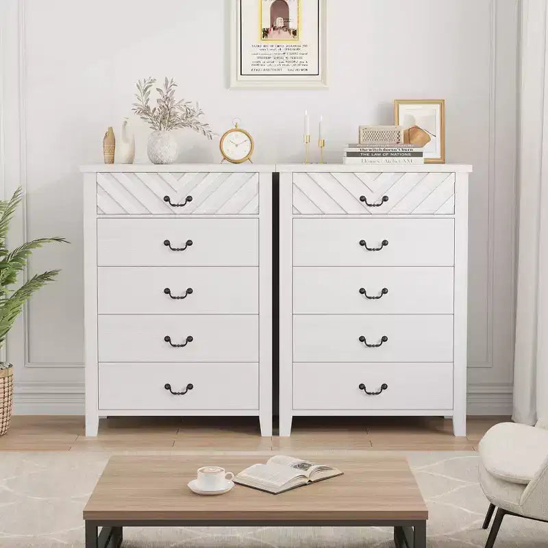 Zstar Commode 5 Tiroirs pour Chambre, Commode Haute 114,8 cm, Meuble de Rangement Vertical Autonome avec Tiroirs, Armoire de Rangement en Bois pour Chambre à Coucher