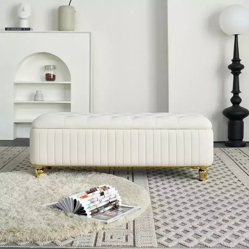 Banc ottoman de rangement Okak de luxe moderne avec plateau rabattable, capitonnage profond, décor doré et pieds en métal, rembourré pour salon et chambre à coucher