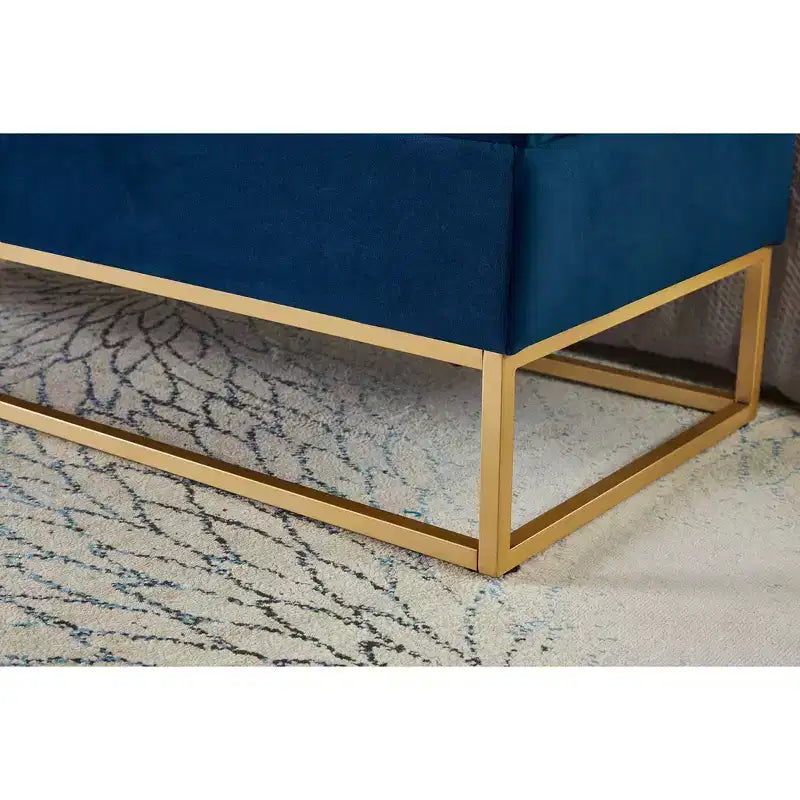 Banc ottoman de rangement en velours Okak 58.6 avec base en métal, capitonné et repose-pieds, banc de lit pour entrée et chambre à coucher.