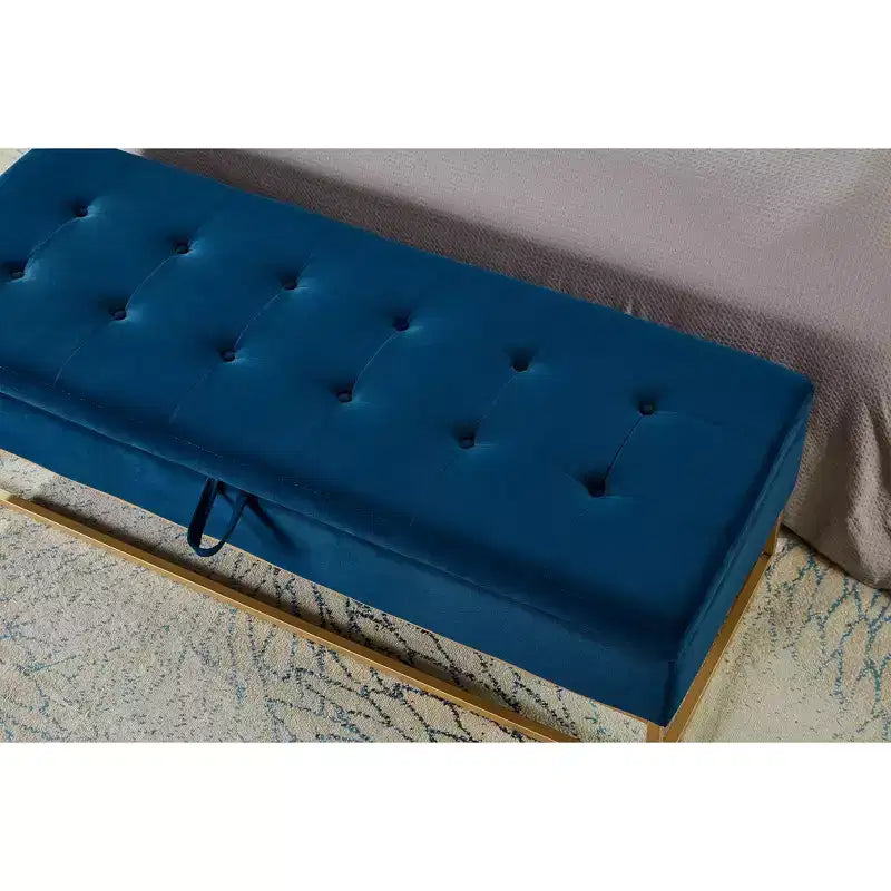 Banc ottoman de rangement en velours Okak 58.6 avec base en métal, capitonné et repose-pieds, banc de lit pour entrée et chambre à coucher.
