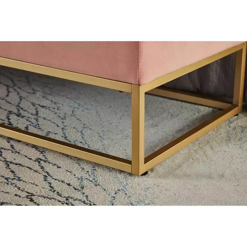 Banc ottoman de rangement en velours Okak 58.6 avec base en métal, capitonné et repose-pieds, banc de lit pour entrée et chambre à coucher.