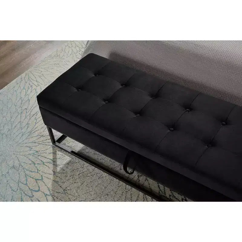 Banc ottoman de rangement en velours Okak 58.6 avec base en métal, capitonné et repose-pieds, banc de lit pour entrée et chambre à coucher.