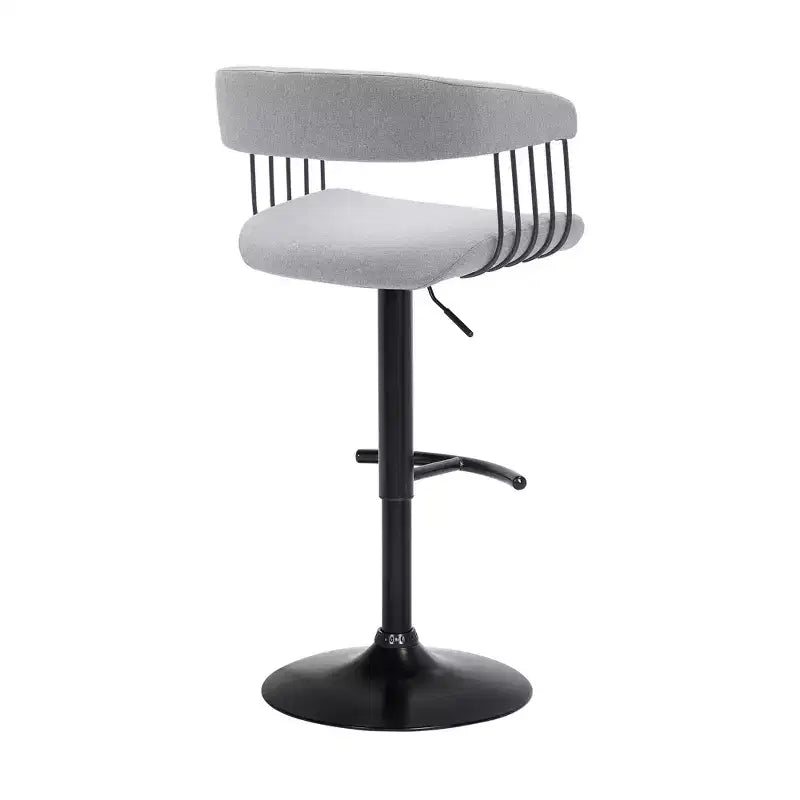 Chaise de bar HomeRoots en tissu gris clair et noir avec piètement métallique pivotant et réglable en hauteur