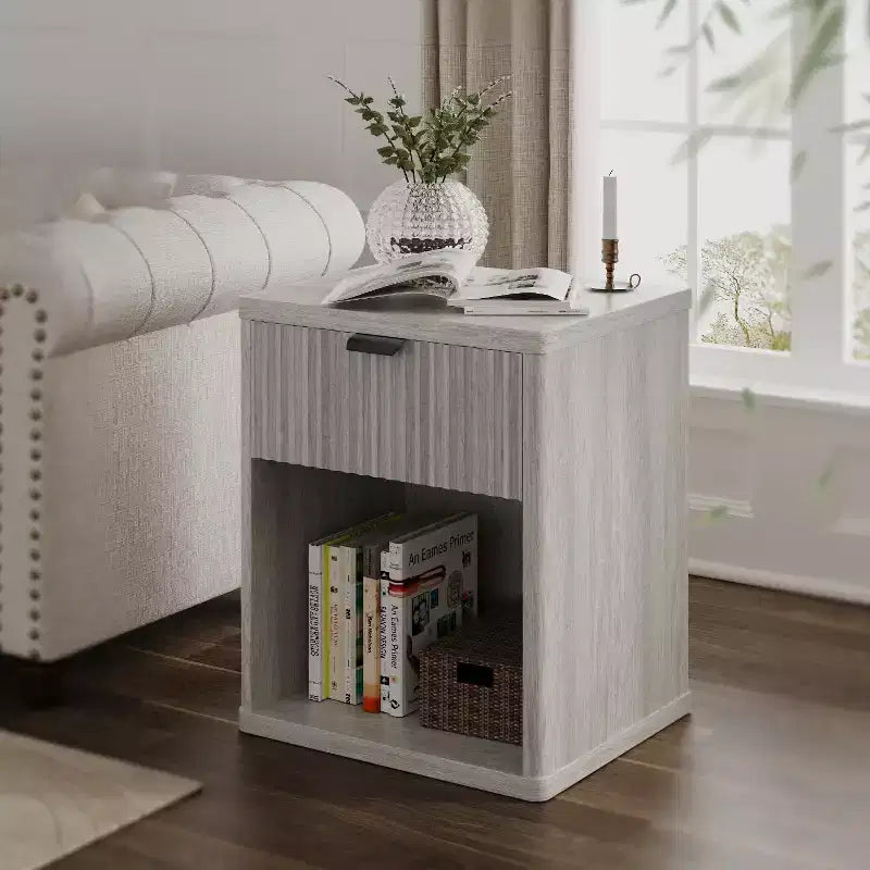 Table de chevet cannelée Dyonery, grande table de chevet pour chambre à coucher, table de nuit moderne avec tiroir de rangement, table d'appoint en bois de style Mid-Century pour canapé