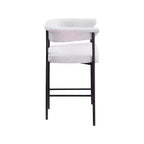 Tabouret de comptoir en tissu bouclé crème Malin de Meridian Furniture, lot de 2