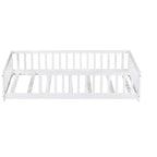Lit double MAYEERTY au sol avec clôture sans porte, Garde-corps en bois d'hévéa blanc