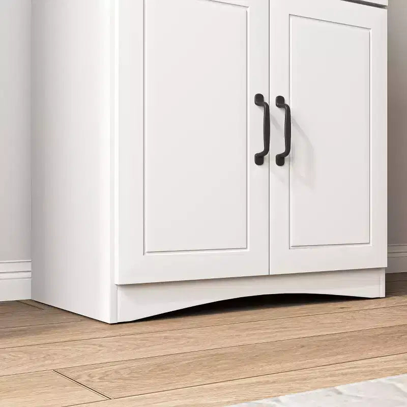 MAYEERTY Meuble de cuisine en bois blanc, armoire de rangement pour garde-manger, meuble à micro-ondes avec portes en verre encadrées et tiroir.