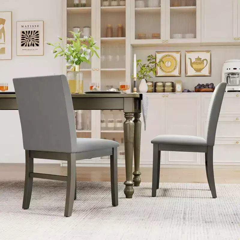 Lot de 2/4 chaises de salle à manger Costway rembourrées avec pieds en bois d'hévéa, assise rembourrée et dossier haut