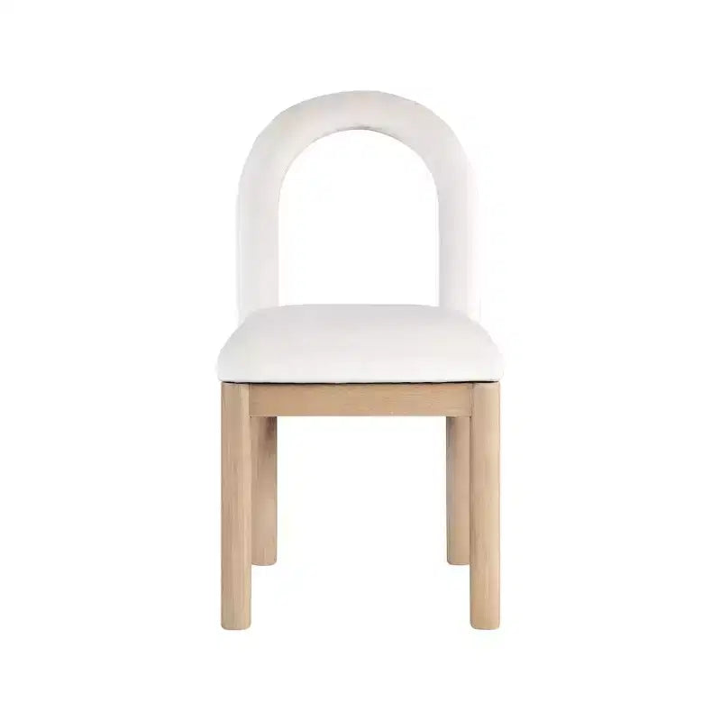 Meridian Furniture, Chaise de salle à manger en velours Conrad