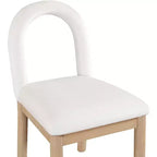 Meridian Furniture, Chaise de salle à manger en velours Conrad