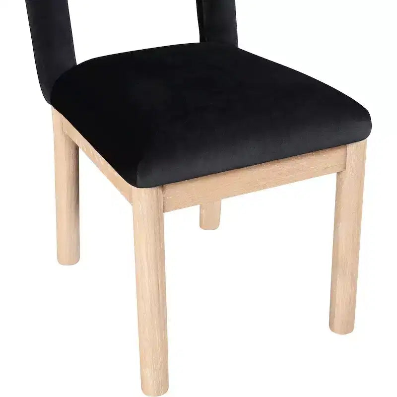 Meridian Furniture, Chaise de salle à manger en velours Conrad