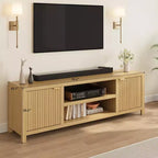 Meuble TV cannelé GustoWave pour 80 pouces, meuble de divertissement moderne avec rangement, meuble console média en bois avec porte et poignée cannelées