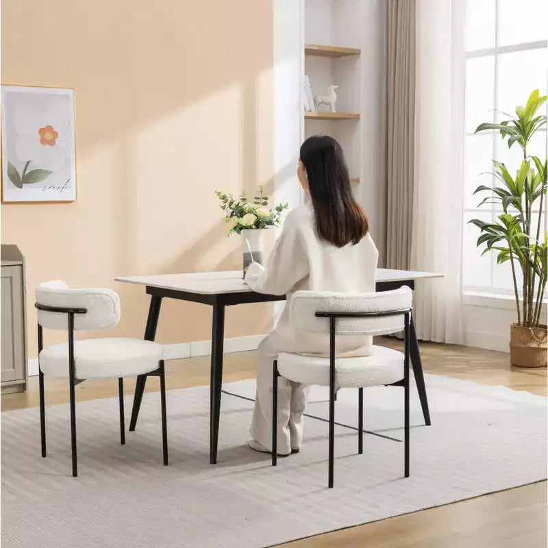 Okak Chaises de Salle à Manger Modernes en Boucle, Lot de 2, Design Rond en Tonneau, Coussins Épais et Pieds en Métal, Chaises Confortables pour Cuisine et Salon