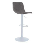 Tabourets de bar LeisureMod Tilbury avec base en fer blanc, tabourets de comptoir réglables en hauteur avec siège en cuir, fonction pivotante et repose-pieds, lot de 2