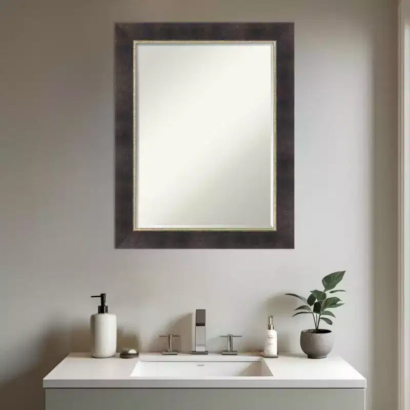 Miroir mural de salle de bain en bois biseauté, petite taille, bronze antique, 28,75 x 22,75 po