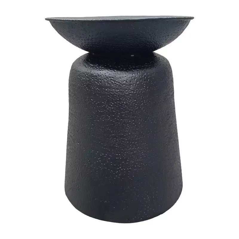 Table d'appoint ronde de 21 pouces, design martelé à la main, base en aluminium en forme de tambour