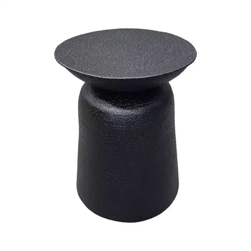 Table d'appoint ronde de 21 pouces, design martelé à la main, base en aluminium en forme de tambour