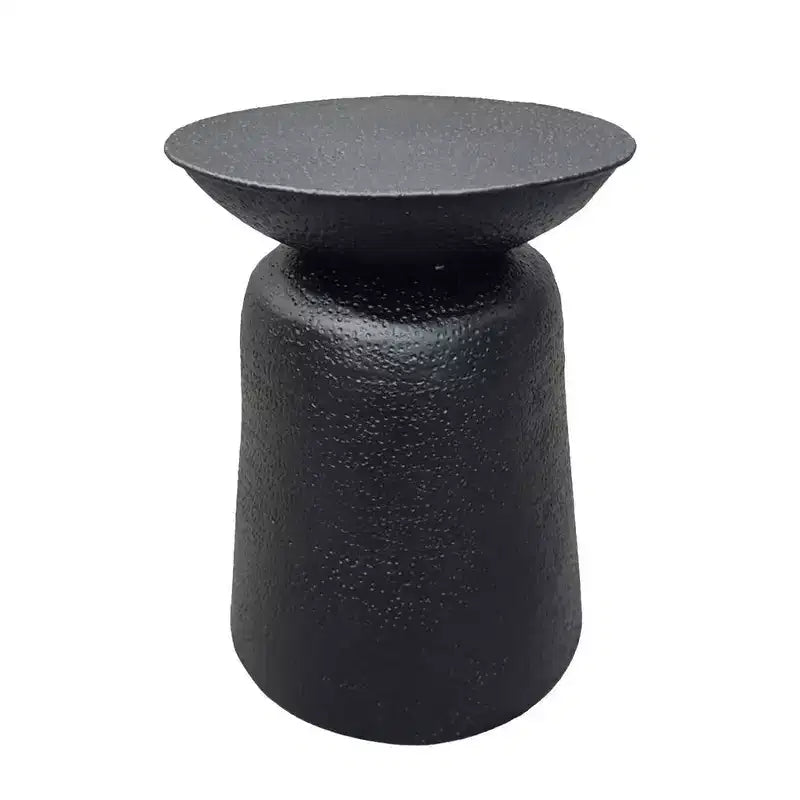 Table d'appoint ronde de 21 pouces, design martelé à la main, base en aluminium en forme de tambour