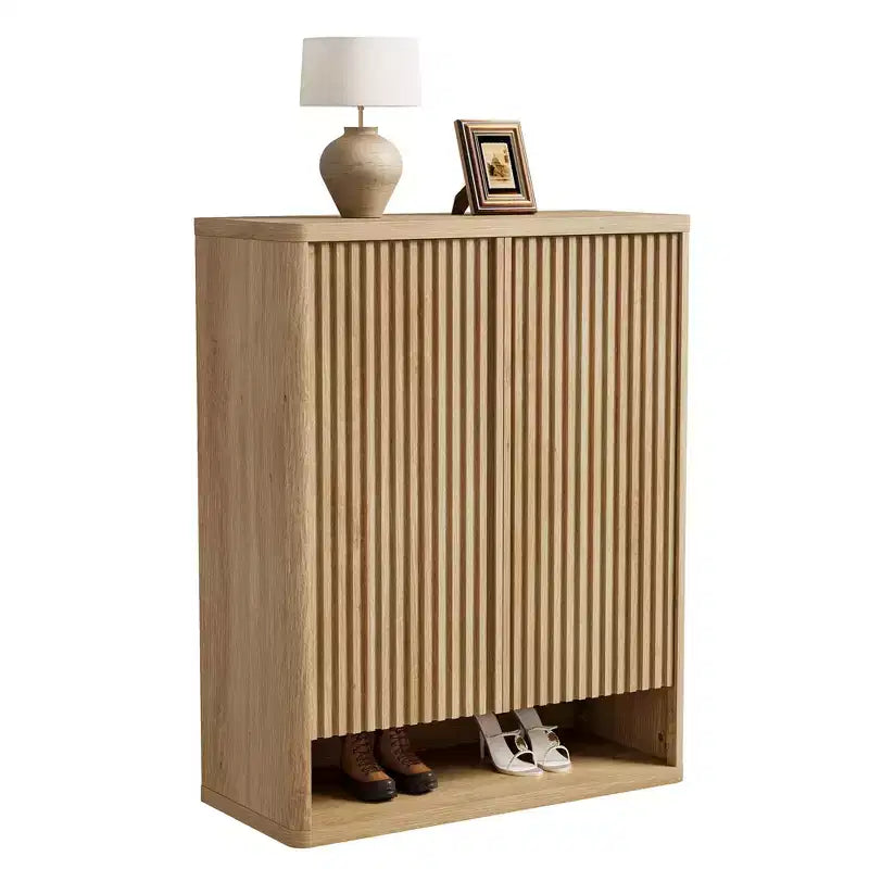 Meuble à chaussures de 80 cm, grand meuble de rangement pour chaussures avec étagères réglables, organisateur de chaussures en bois avec porte cannelée pour entrée et salon