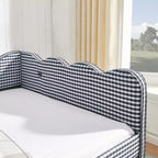 Lit de repos complet Zeus & Ruta avec lit gigogne – Tissu en lin à carreaux, tête de lit ondulée et port de chargement USB