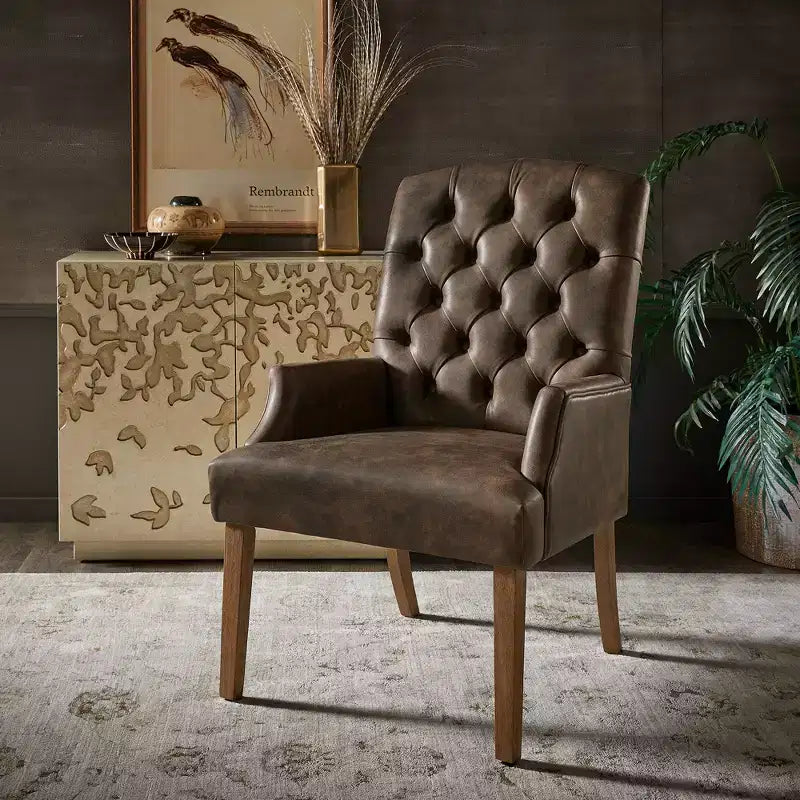 Chaise de salle à manger capitonnée Raghnaid au fini naturel légèrement vieilli - iNSPIREQ
