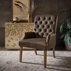 Chaise de salle à manger capitonnée Raghnaid au fini naturel légèrement vieilli - iNSPIREQ