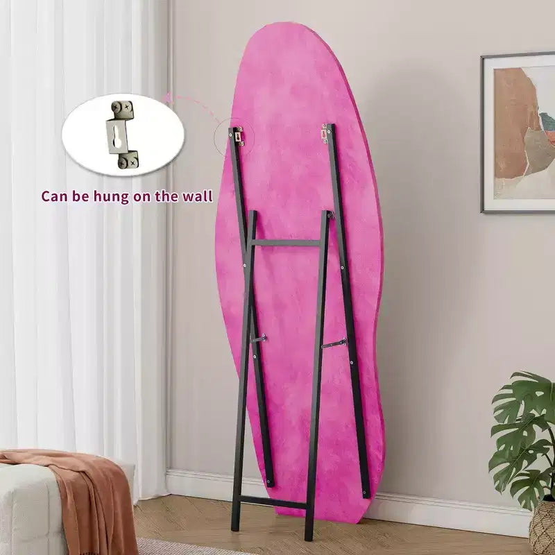Miroir sur pied mural pleine longueur Whisen 63 x 24 de forme irrégulière, enveloppé de flanelle