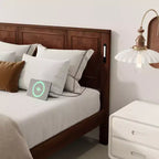 Cadre de lit de ferme Clihome avec tête de lit haute, lumières LED et station de charge USB