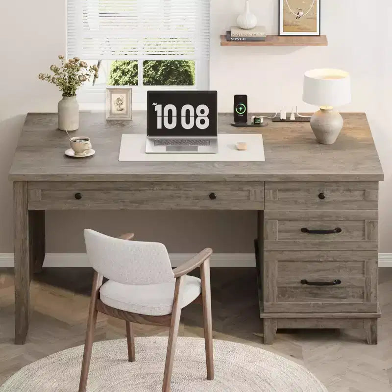 Bureau d'ordinateur de 136 cm pour ferme avec station de chargement et classeur, poste de travail de direction rustique en bois avec tiroirs de rangement pour bureau à domicile