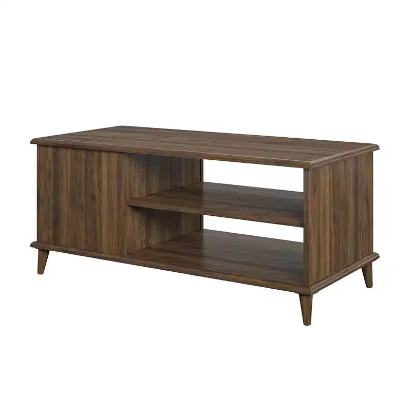 Jolis petits jouets, marque Farnsworth Coffee Table