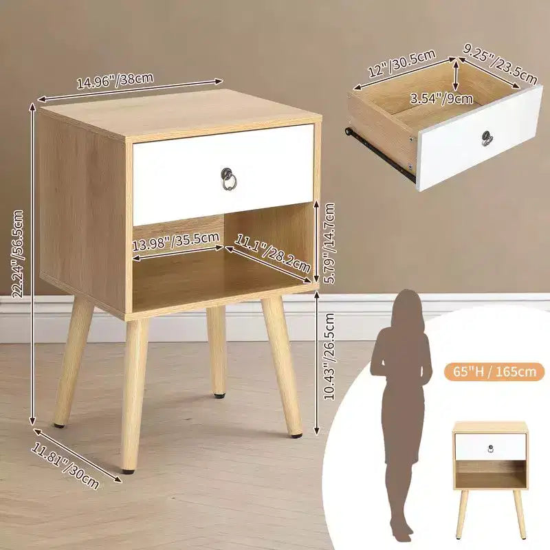 Table de chevet Karl Home 15.0 po. blanche et chêne, panneaux de particules P2 et pieds solides, mélamine mate, poignée anneau, 1 tiroir