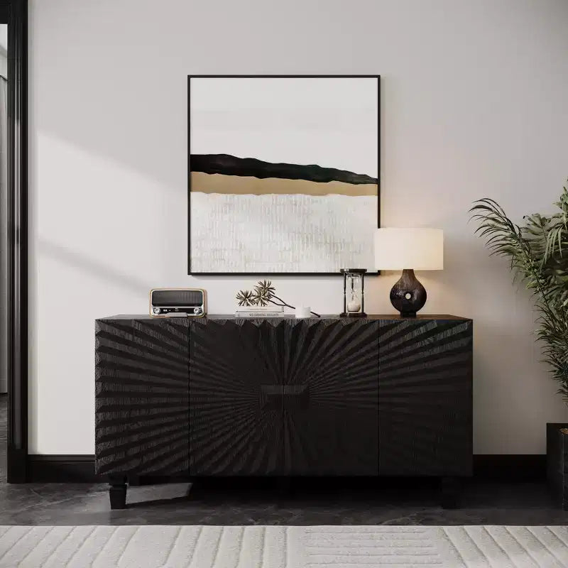 Buffet Makena moderne GDFStudio de 150 cm avec 4 portes à motif soleil et pieds en bois massif