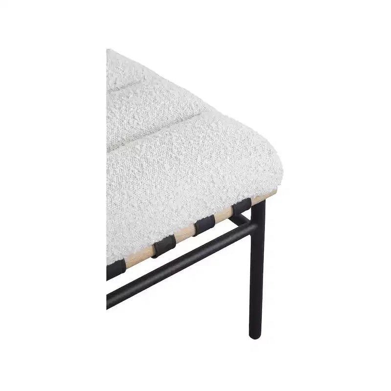 Chaise Meridian Furniture Burke en tissu bouclé crème