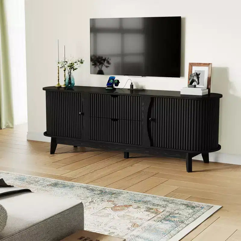 Meuble TV avec prises électriques, 2 tiroirs et 2 placards avec portes grillagées pour téléviseurs jusqu'à 70 pouces, console multimédia