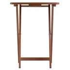 Ensemble de 5 tables d'appoint Alex Noyer Marron - Winsome : Bois massif, pliant, support de rangement inclus