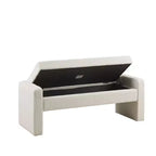 Crème Benches
