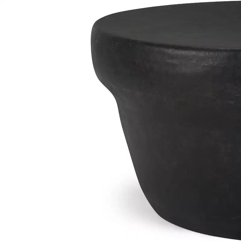Table basse en métal Beaton de 33 po bronze rustique - WyndenHall : ronde, design industriel moderne, compartiment de rangement, revêtement par poudre
